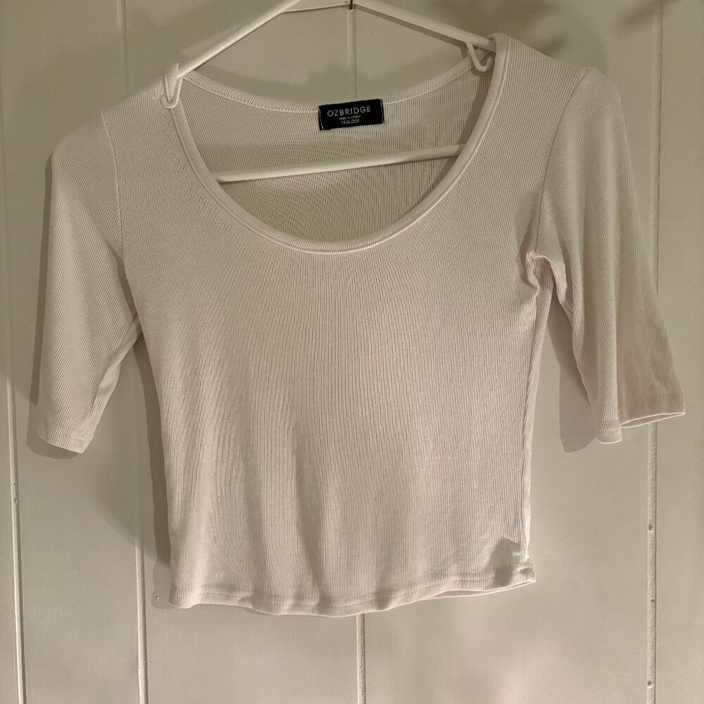 OZBridge White Short Sleeve Crop Top in Size Small
